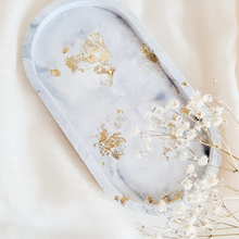 Load image into Gallery viewer, MARBLEISED CONCRETE & Gold Leaf Tray