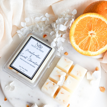 Load image into Gallery viewer, MARSHMALLOW & SWEET CLEMENTINE | Preserved Calendula Infused Wax Melts