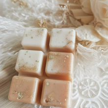 Load image into Gallery viewer, LAVISH LAUNDRY | 24K Gold Leaf Infused Wax Melts