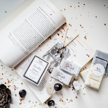 Load image into Gallery viewer, INVICTUS HOMME | Silver Leaf & Moonstone Crystal Infused Wax Melts