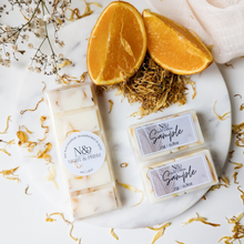 Load image into Gallery viewer, MARSHMALLOW & SWEET CLEMENTINE | Preserved Calendula Infused Wax Melts