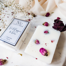 Load image into Gallery viewer, PINK PEPPER &amp; ROSE | Preserved Pink Rosebuds &amp; Crushed Rose Petals Infused Wax Melts
