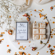 Load image into Gallery viewer, SUNDRENCHED APRICOT ROSE | Preserved Orange Rosebuds Infused Wax Melts
